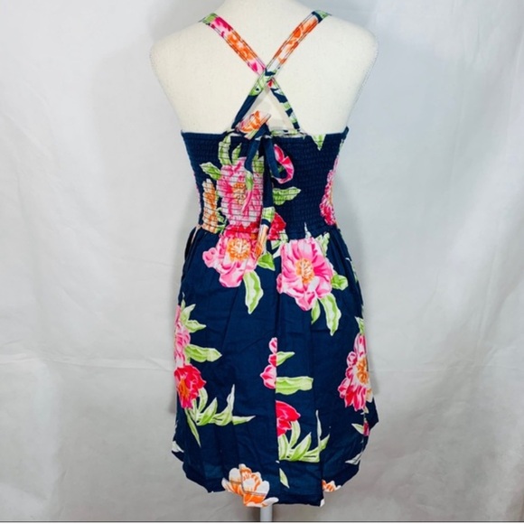 Hollister flower dress - Picture 7 of 8